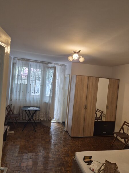 Berceni, Piata Progresul,